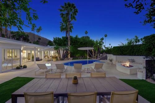 Canyon Oasis - Private Pool Home By Oranj Palm