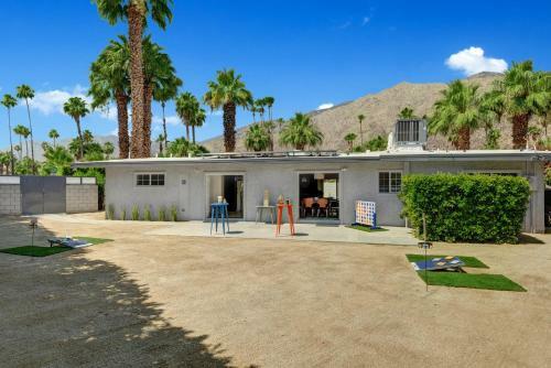 Shelby Sands By Oranj Palm