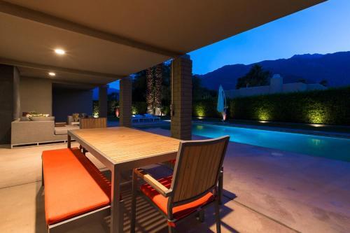 Villa Tranquilo Home