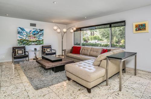 Sunny Lands Vacation Home