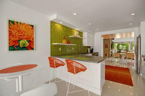 Vista Canyon Chic By Oranj Palm