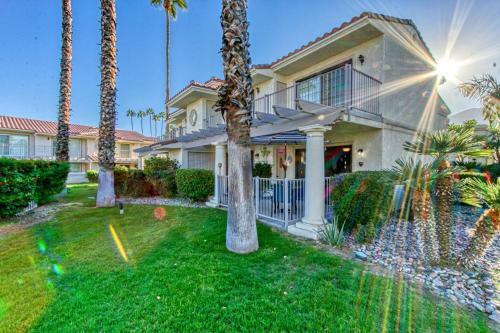 Mesquite Bahama Paradise By Oranj Palm