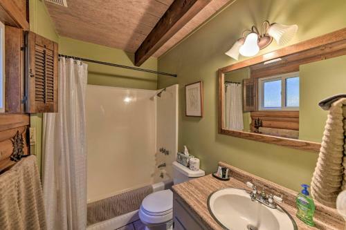 Amber Cabin With Hot Tub, Near Top Vineyards!