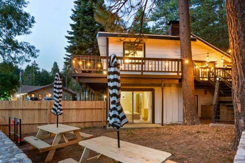 Chic Alpine Hideaway Hike, Ski And Explore!