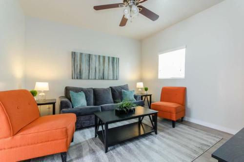 Apartamento Modern 2bed Beach Bungalow! 1/2 Block To Beach!