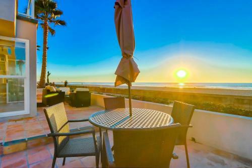 50ft Of Ocean Frontage, Entire Ground Level, AC
