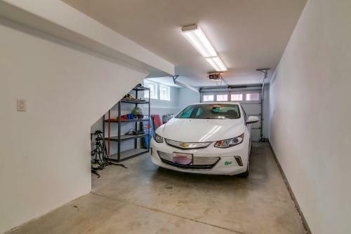 5 Exclusive Patios, 3 Levels Plus 4th Level Skydeck