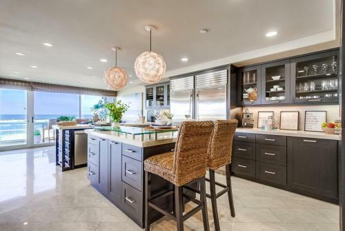 2 Combined Ocean Front Units! Exclusive Patio, Bbq, Fire Pit