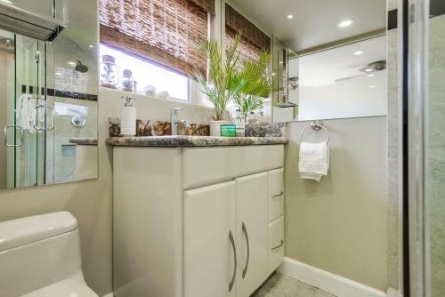 2 Combined Ocean Front Units! Exclusive Patio, Bbq, Fire Pit