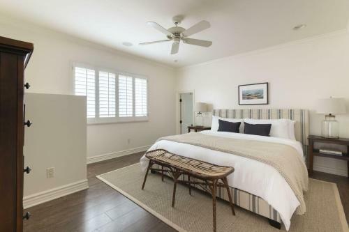 Shoreline - Spectacular Beachfront Abode W Fire Pit, Spa & Pool Table