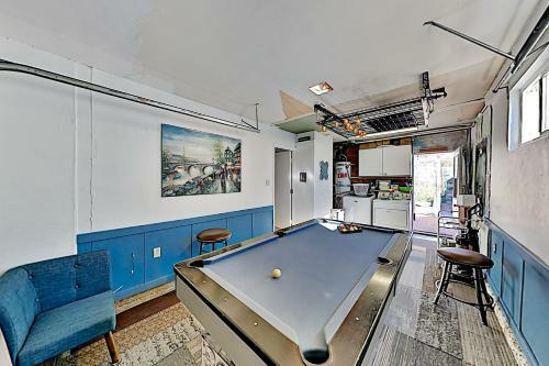 Contemporary Bungalow With Game Room & Fruit Trees Home