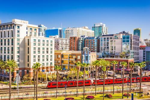 Apartamento New Listing! Oceanfront Pacific Beach Condo Condo