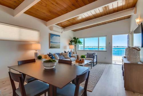 Waterfront, Exclusive View Patio, Top Level, AC