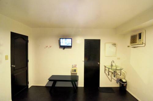 Island Nook Hotel
