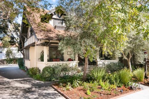 Corona Del Mar Home Home