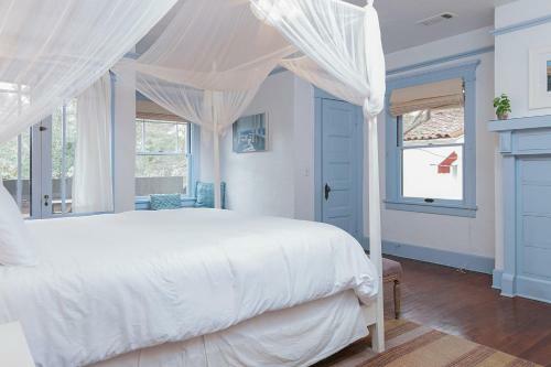 Corona Del Mar Home Home