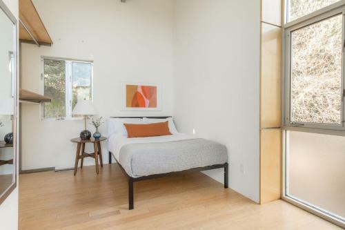 Architectural Masterpiece ? Trailwood By Avantstay