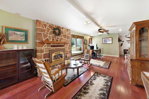 Redwoods On The River Retreat