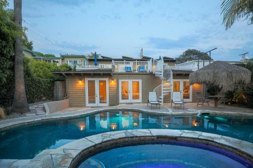 Custom Craftsman Home With Lagoon Pool & Spa Home