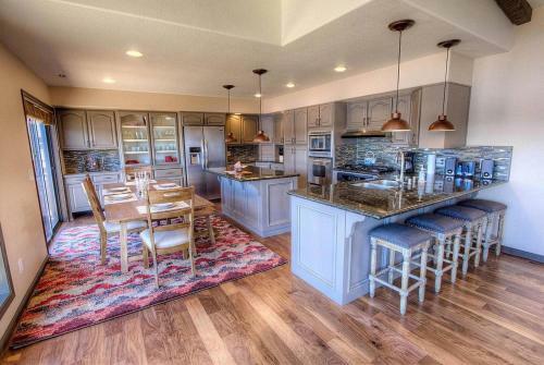 Epiphany By Lake Tahoe Accommodations