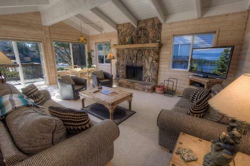 Rock Water Cove By Lake Tahoe Accommodations