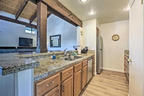 Townhome 1mi To Ski And In Beachfront Community