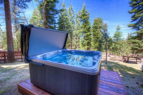 Heavenly Tree House By Lake Tahoe Accommodations