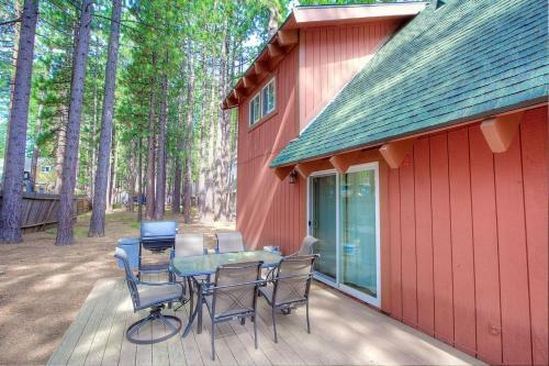 Snowshoe Chalet By Lake Tahoe Accommodations