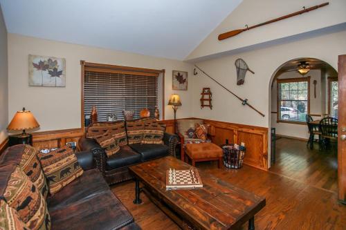 Leonard Lodge Home