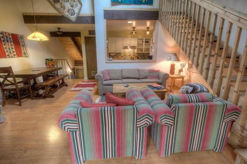 Alpine Getaway By Lake Tahoe Accommodations