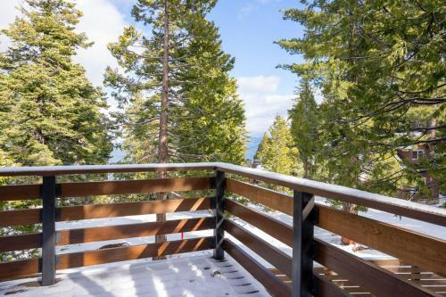 North Shore - West Shore Hideway