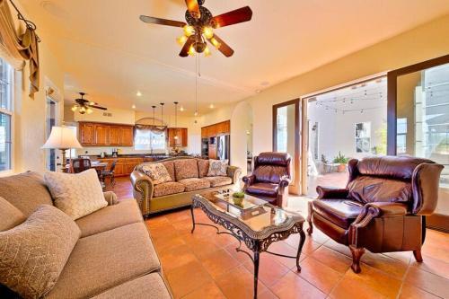 Tv-404 Endless Vineyard Views