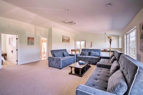 Large Temecula House With Balcony - Near Vineyards