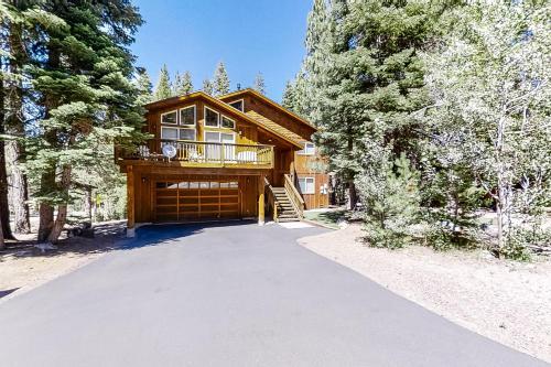 Prosser Lake Family Home