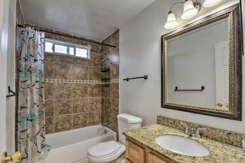 Vallejo Home With Spacious Deck, Hot Tub And Views