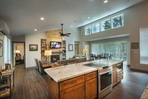 11r Spring Meadow Retreat