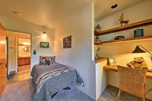 Wrightwood House With Fire Pit - Hike And Ski Nearby!