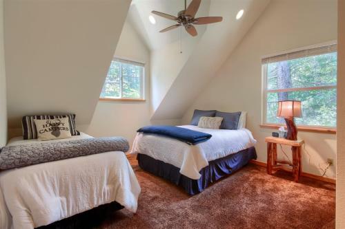 Rivercrest Lodge