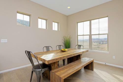 Mountain Marvel - Large Deck With Gorgeous Views Home