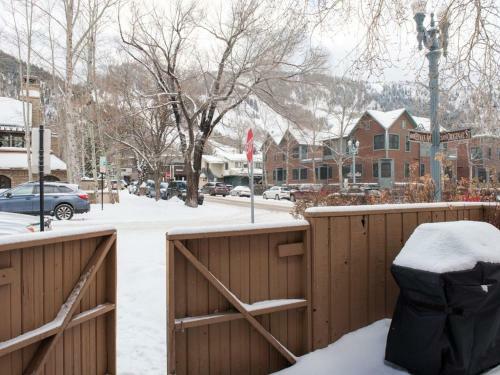 South Original Townhome Unit C Townhouse