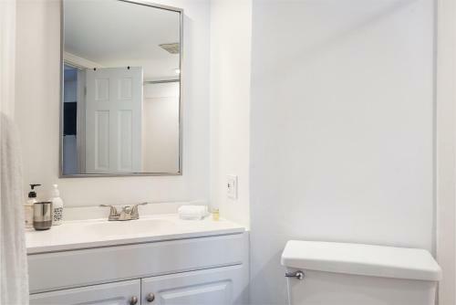 37 Mountain Laurel Drive Studio Withyard Home