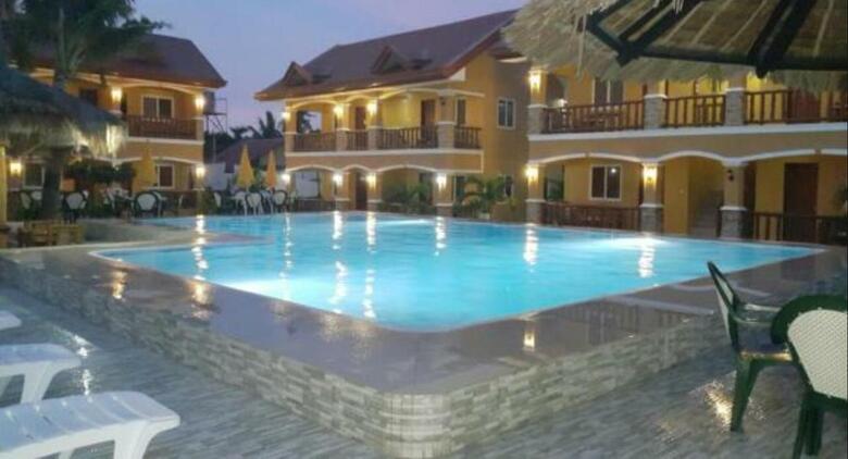 Hotel Slam's Garden Resort
