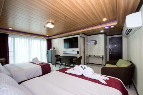 Hotel Diamond Water Edge Resort