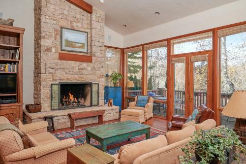 ?chalet Couchons? At Aspen Meadows Resort Townhouse