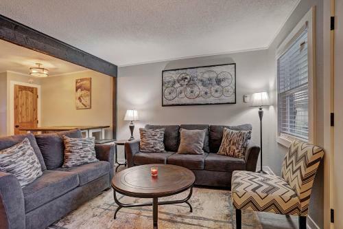 Knotty Pine Lodge Townhouse