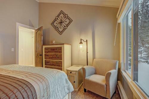 Knotty Pine Lodge Townhouse