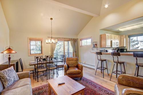 Twin Elk Lodge D16 Condo