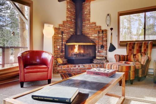 Cozy Mtn Home About 2 Mi To Breck Resort And Main St!
