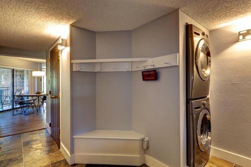 Powderhorn 203b
