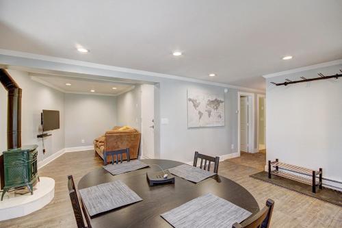 Ski Hill Chalet Home